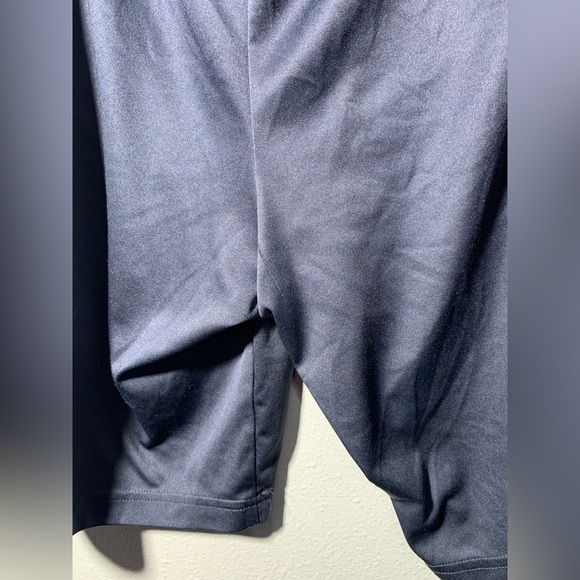 Under Armour Heatgear Shorts, loose style - Gray - Picture 6 of 6